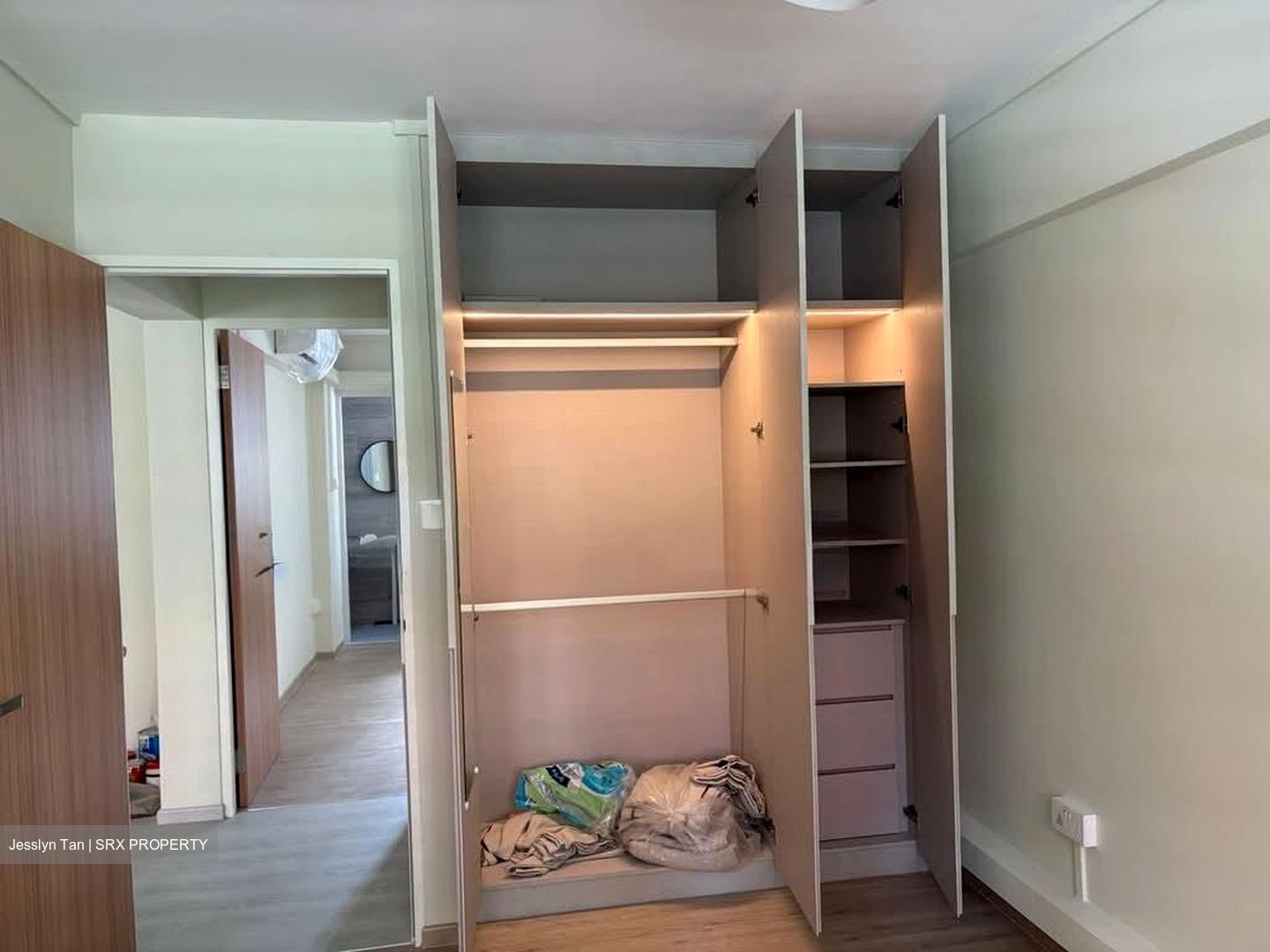 Blk 844 Tampines Ville (Tampines), HDB 3 Rooms #561751421